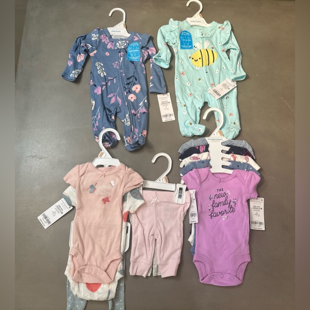 Carters premie lot. NWT